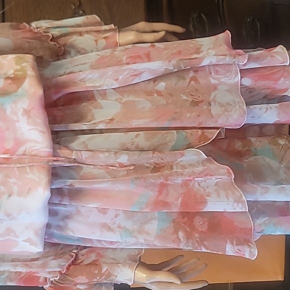 Boston Proper Blurred Bouquet Peasant dress - Picture 8 of 8